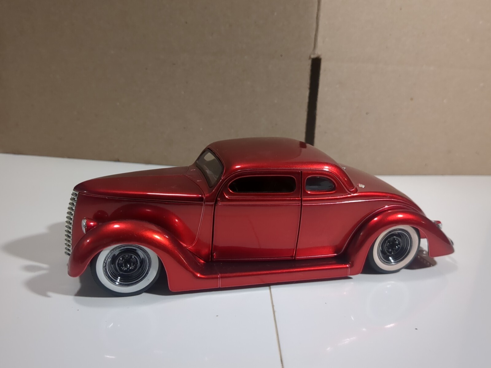 Muscle Machines 1:24 West Coast Choppers Jesse James Ford Rare Loose No Box