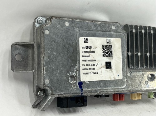 2019-2020 Chevrolet Equinox OEM Surround View Camera Control Module OEM 84520969 - Picture 5 of 13
