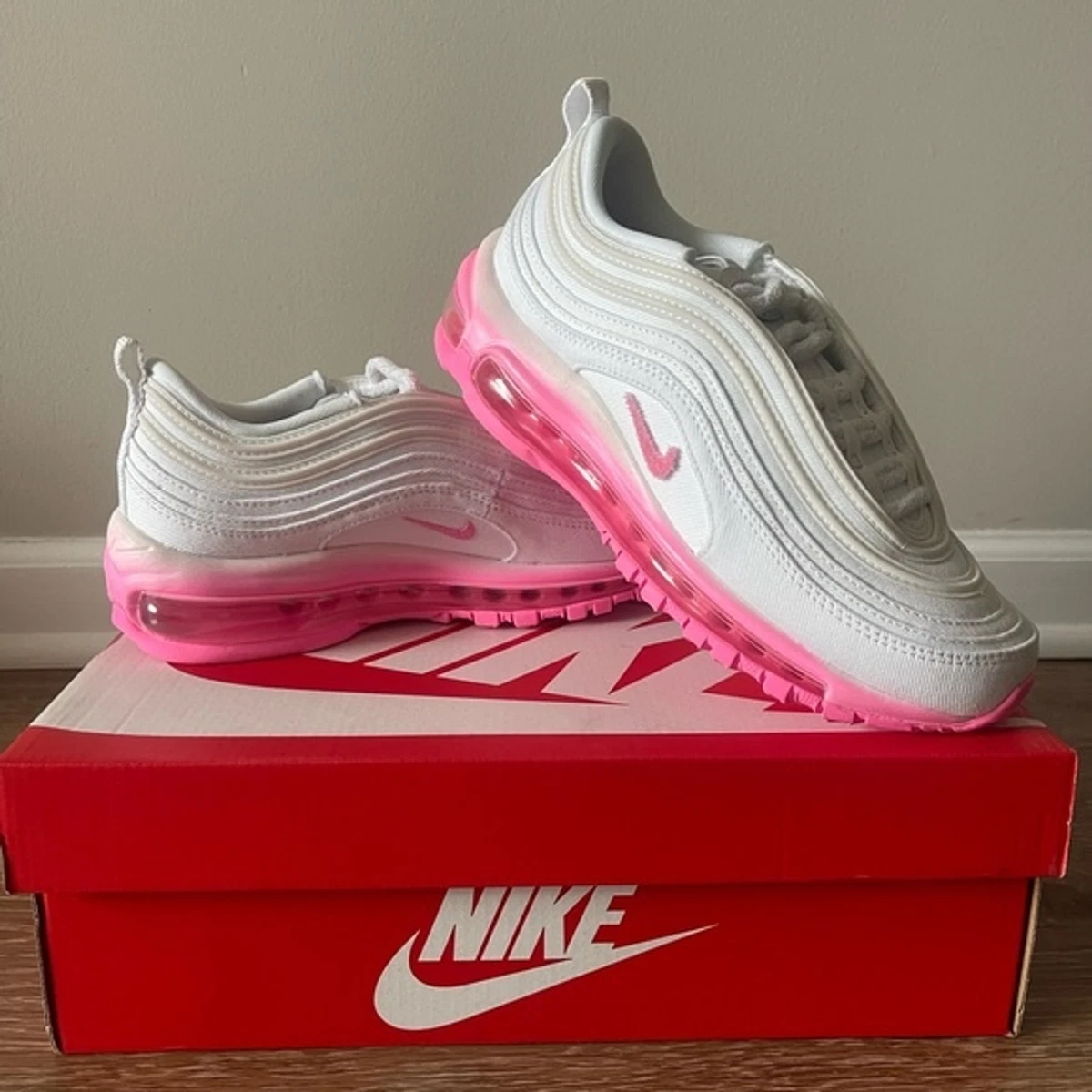 Women s Nike air max 97 SE sneakers running shoes size 7 barbie