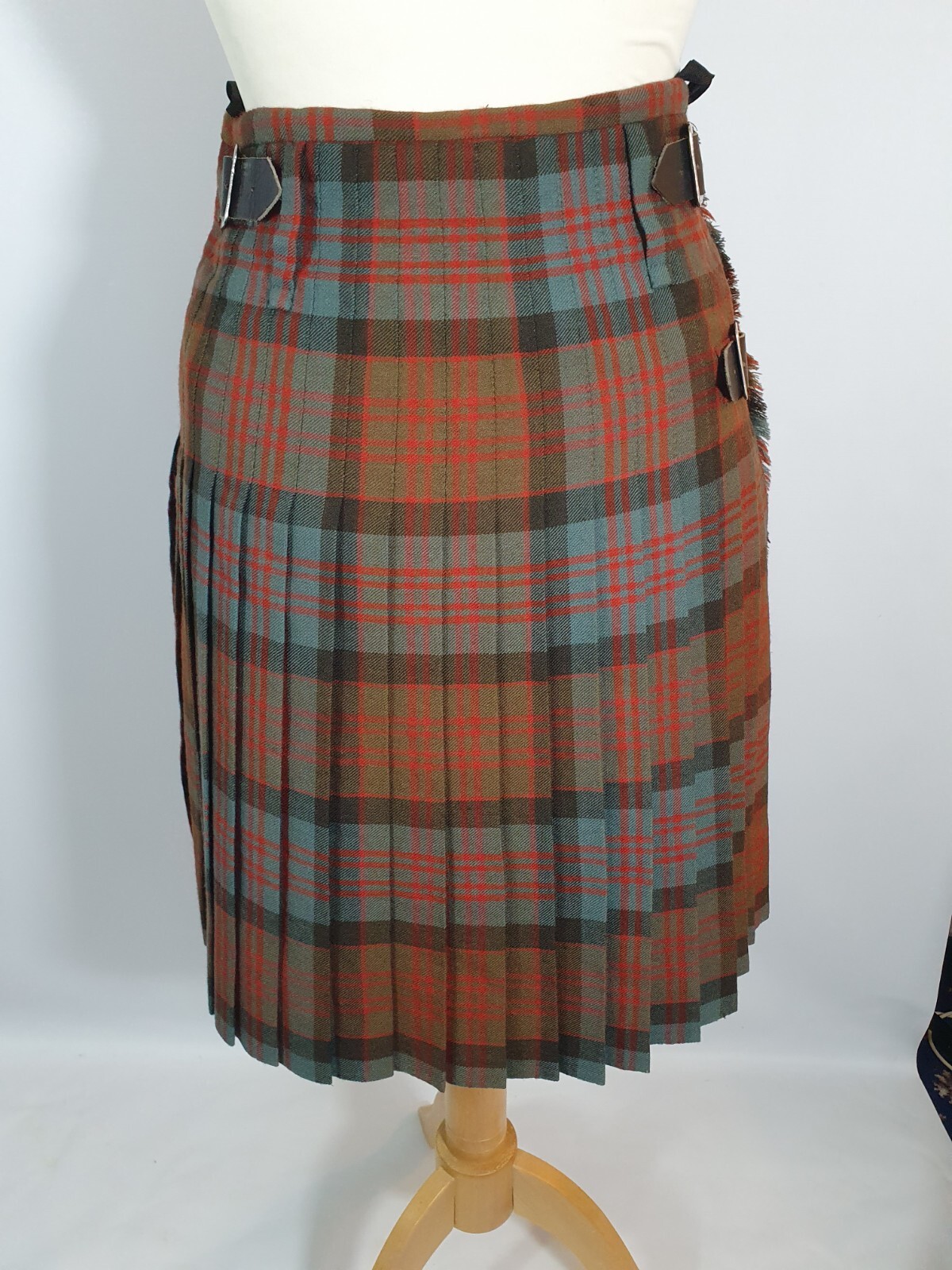 Scottish made muted kilt. Argyll Jacket.  Seal sporran. image 5