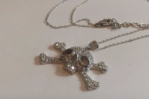 925  SILVER SILVER  SKULL & BONE PENDANT NECKLACE LAB CREATED  DIAMOND/18'' - Picture 2 of 7
