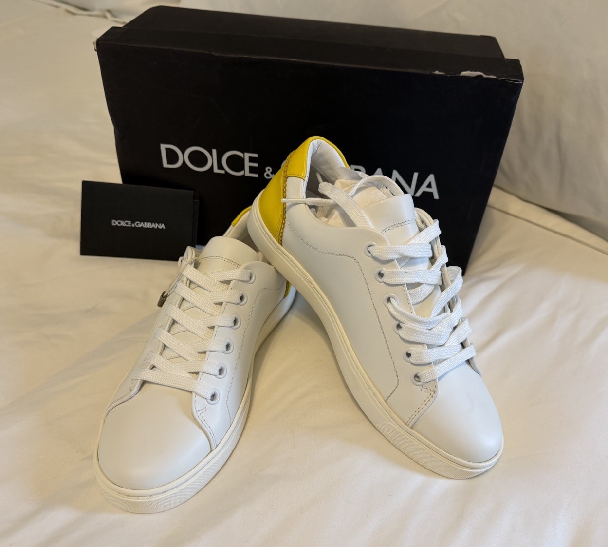 Zapatos Deportivos DOLCE & GABBANA Vitello London Cuero Blanco y Amarillo Talla:5.5/35.5