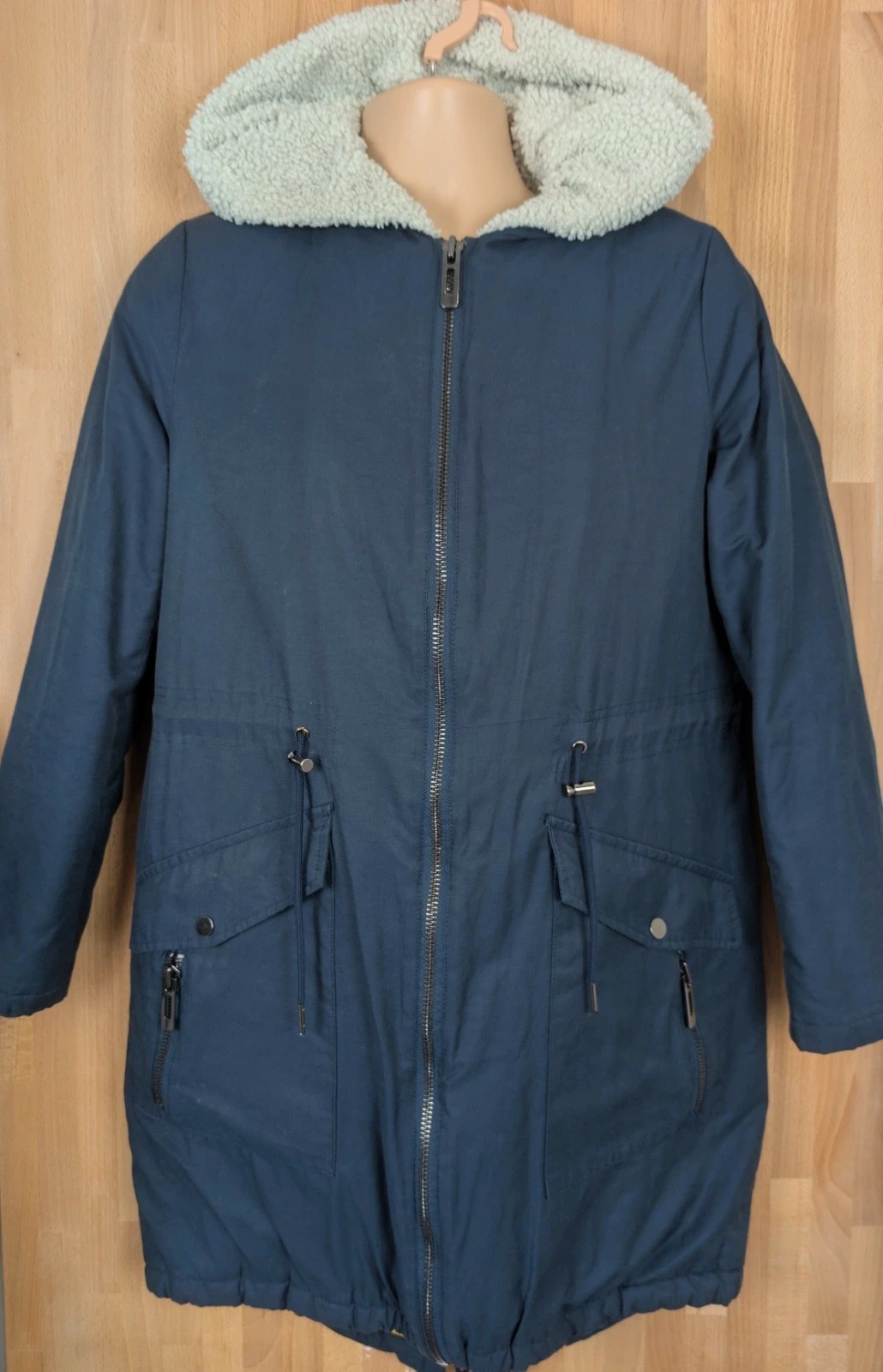 White Stuff Sherpa/Quilted lined navy coat. Womens size 12. DN2254