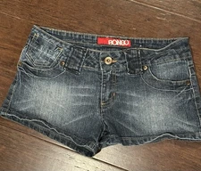 Vintage Bongo Denim Shorts Women’s Sz 9 Low Rise 2” Inseam Y2K Jean Shorts
