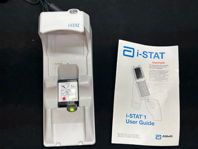 Abbott i-STAT 1 DRS-300 Downloader/Recharger Serial Dock w/ 9V NiMH Battery