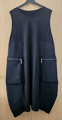 Kleid Schwarz Ballonkleid 95% Viskose Made in France Oversize Statement