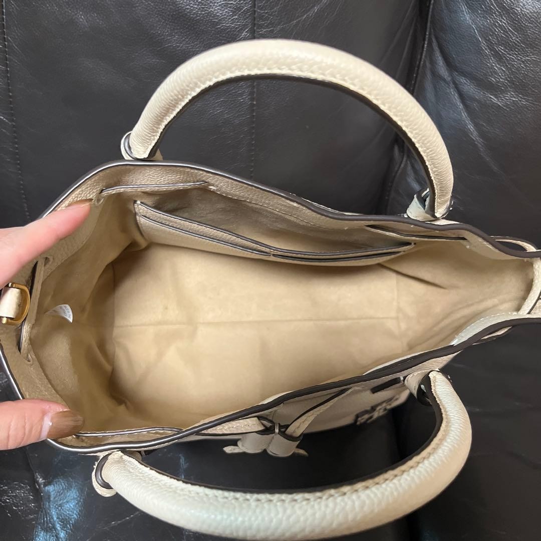 Tory Burch McGraw Drawstring Handbag Leather Ivory Women's From Japan thumbnail 17