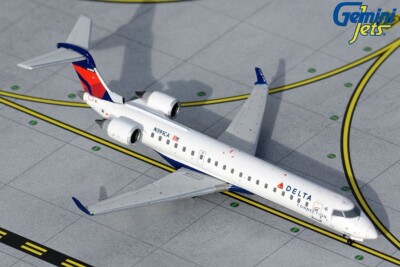 Gemini Jets 1/400 Bombardier CRJ-700ER Delta Connection GJDAL2032