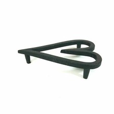 Vintage JW John Wright Thick Cast Iron Heart Shaped Trivet 33-260 Made in USA