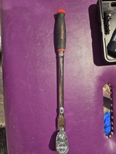 12 Drive Dual 806 Technology Soft Grip Handle Locking Flex-head Ratchet Red 12 Drive Dual 806 Technology Soft Grip Handle Locking Flex-head Ratchet Red