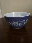 Pyrex Colonial Mist Vtg Mixing Bowl #402 1.5L Blue with White Flowers Good Cond