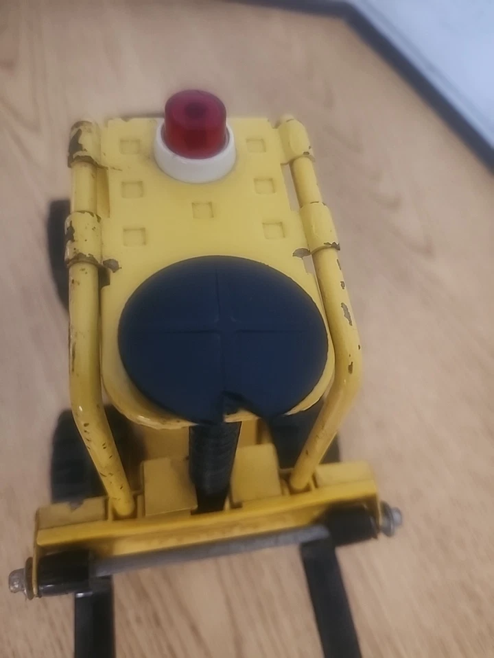 ВИНТАЖНЫЙ ВИЛОЧНЫЙ ПОДЪЕМНИК 1970-х TONKATOYS ИЗ ПРЕССОВАННОЙ СТАЛИ 1/16? МАСШТАБ ИГРУШКА 52900 - Изображение 4 из 4