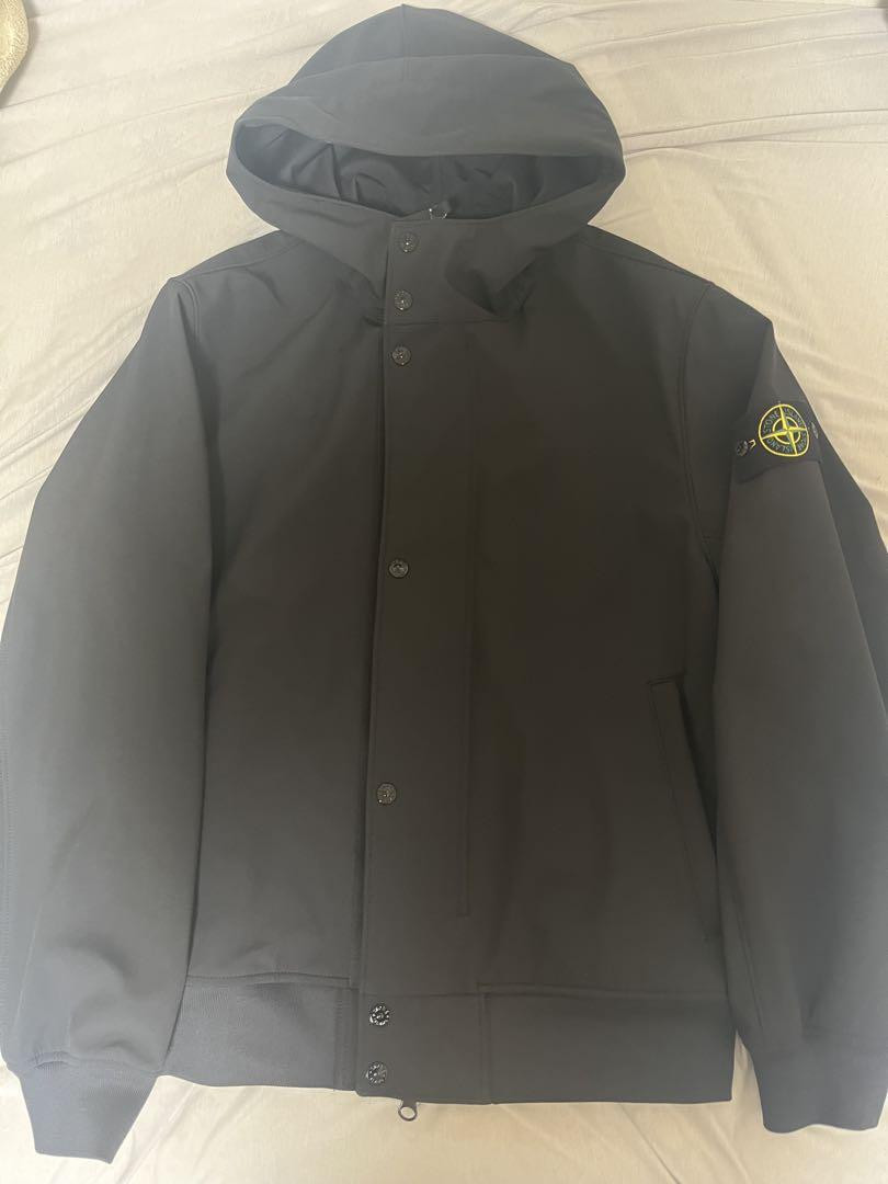 STONE  SOFT SHELL R JACKET サイズS Stone Island Soft Shell R Hooded Jacket Burgundy – Garmz Factory