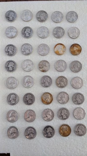 Mixed Dates Gem Uncirculated 90% Silver  Washington Quarters..full 40 Coin Roll