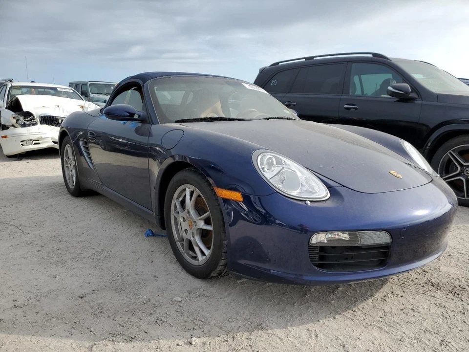 Used Front Right Fender fits: 2006 Porsche BOXSTER w/o rod antenna Front Right G - Image 4 of 4