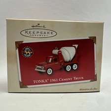 Hallmark Keepsake Ornament: 2002 Tonka 1961 Cement Truck 10-13-144