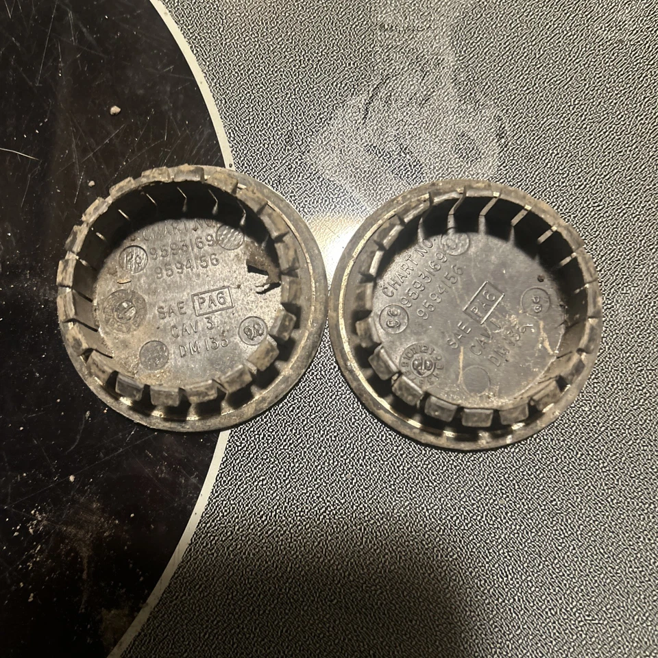 2 Tapacubos Pontiac Tapacubos Centrales Negro 9593169 Grand Prix Am Vibe Aztek Montana Foto 2 de 2