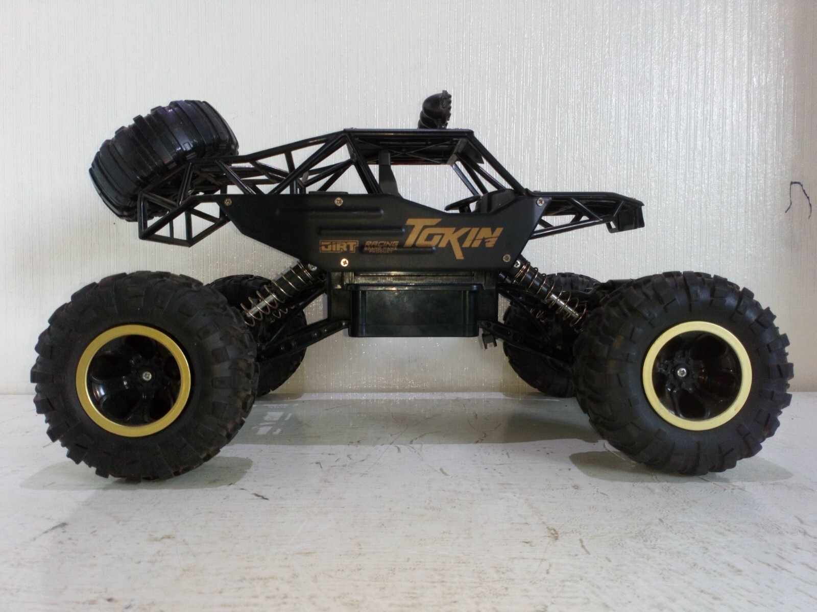 Maxis Racing Rodeo Tokin Remote Control Truck Car Untested Spares or