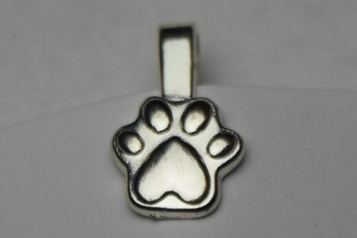 New Sealed 25 pack AANRAKU Small Silver Plated Paw Pendant Bails - Picture 3 of 11