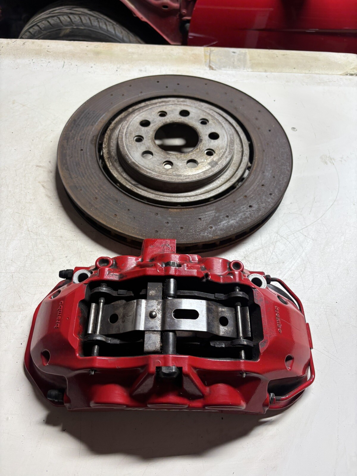 Maserati Ghibli SQ4 GTS Red Brembo Front Right Brake Caliper OEM With Rotor