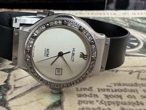 Hublot MDM 1391.1  28mm Ladies Diamond Bezel White Dial Quartz Watch W/BOX