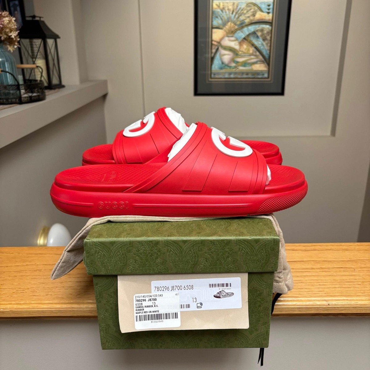 Gucci Maple Red & White Interlock Slides - 13-13.5 - MSRP $520
