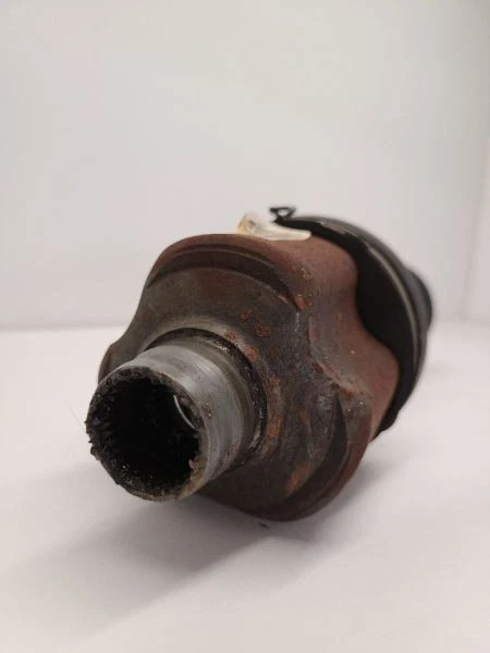 06-10 PONTIAC G6 RH eje de pasajero eje delantero transmisión automática Foto 2 de 4