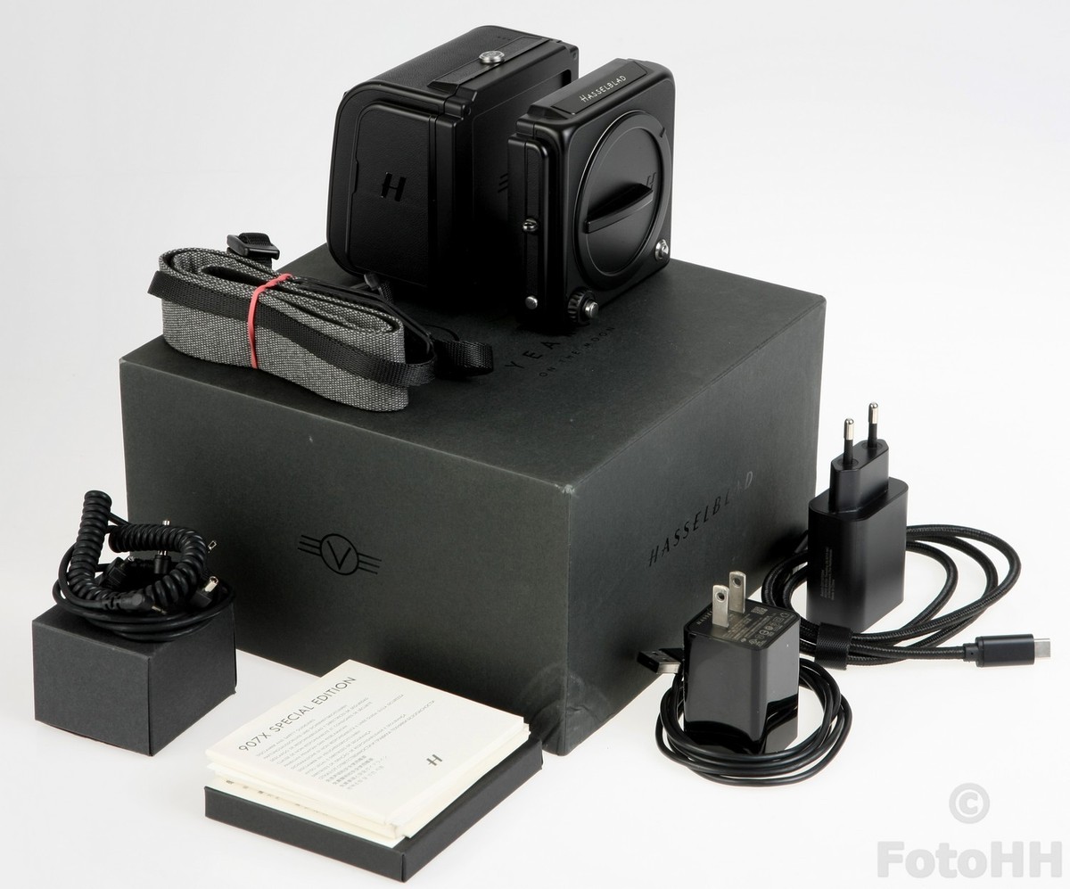 RARE LIMITED HASSELBLAD ** 907X 50c ** SPECIAL EDITION 50 YEARS ON THE  MOON