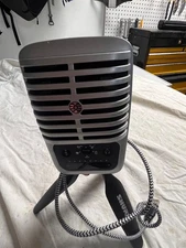 Shure MOTIV MV51 Digital Large-Diaphragm Condenser Microphone - Silver