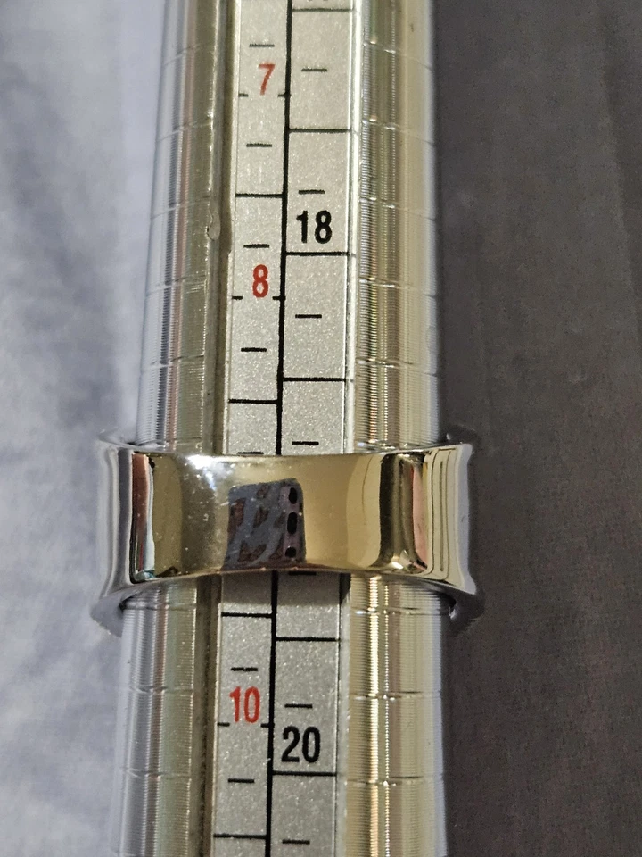 Серебряное кольцо 925 пробы с фианитом размер 9 13 г - Изображение 3 из 4