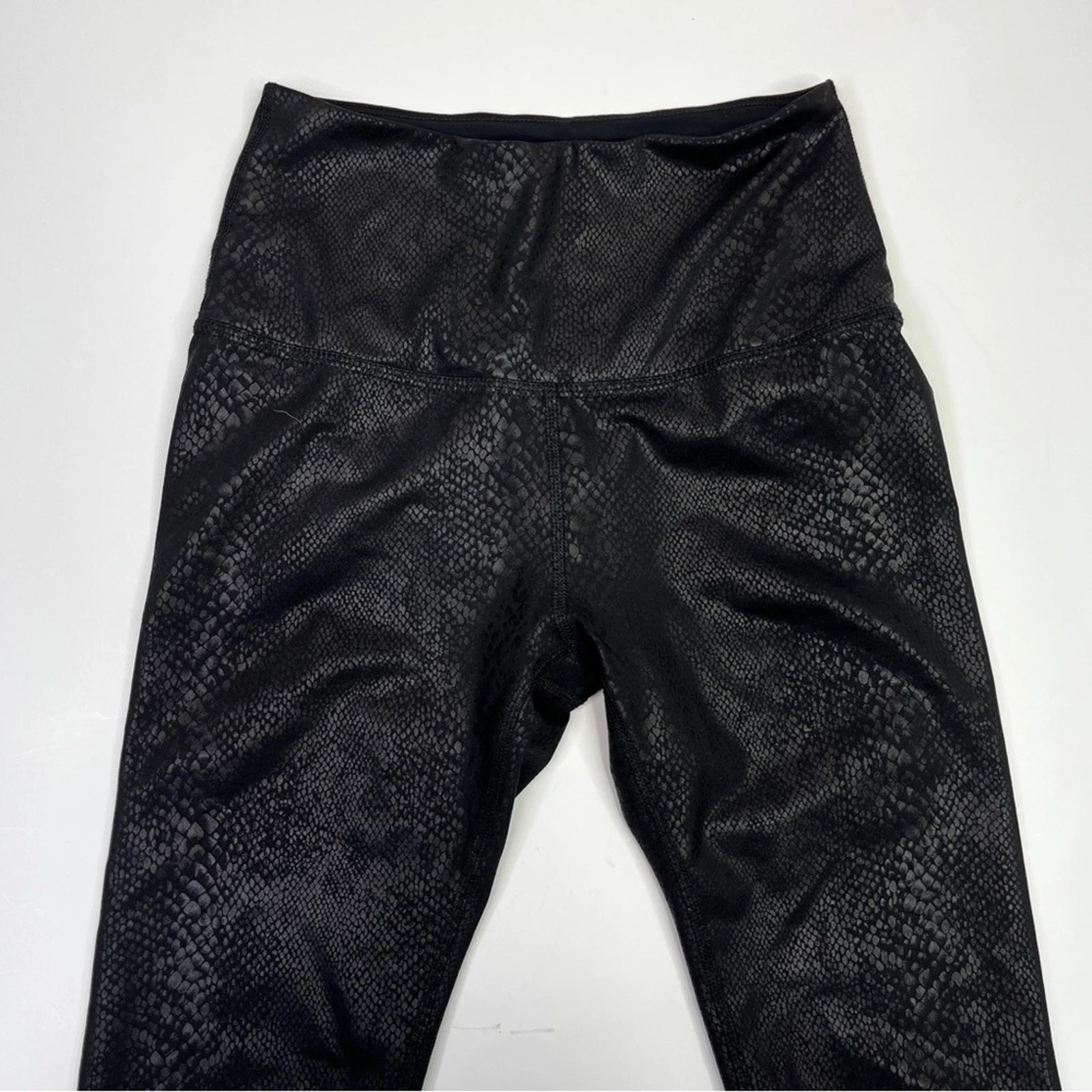 beyond-yoga faux leather animal print leggings
