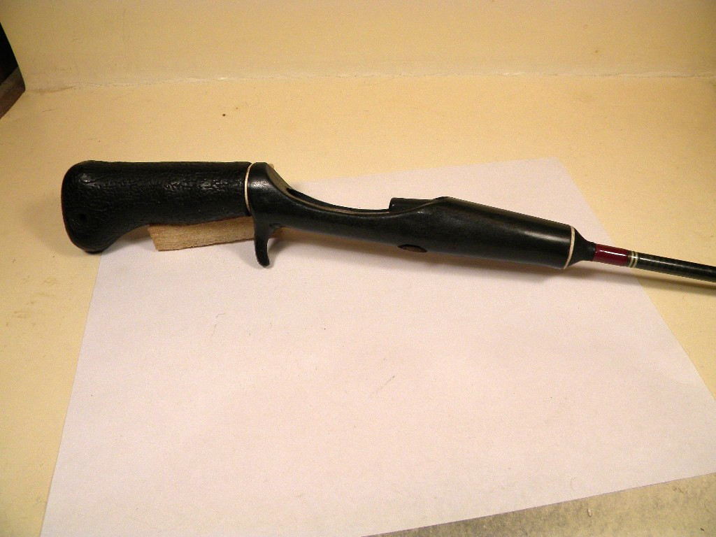 Vintage Pflueger Skill Cast Graphite G156 Ultra Glass heavy 