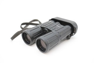 Zeiss 10x40 B T P Rubber Armoured Binoculars Mechanically Working w/ Neck Strap