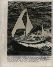 1963 Press Photo 40 ft. Yawl Guinevere Nears Finish Line, Montego Bay yacht race