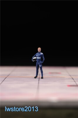 1/64 Blue Racing Man Scene Props Miniatures Figures Model For Cars Vehicles Toys