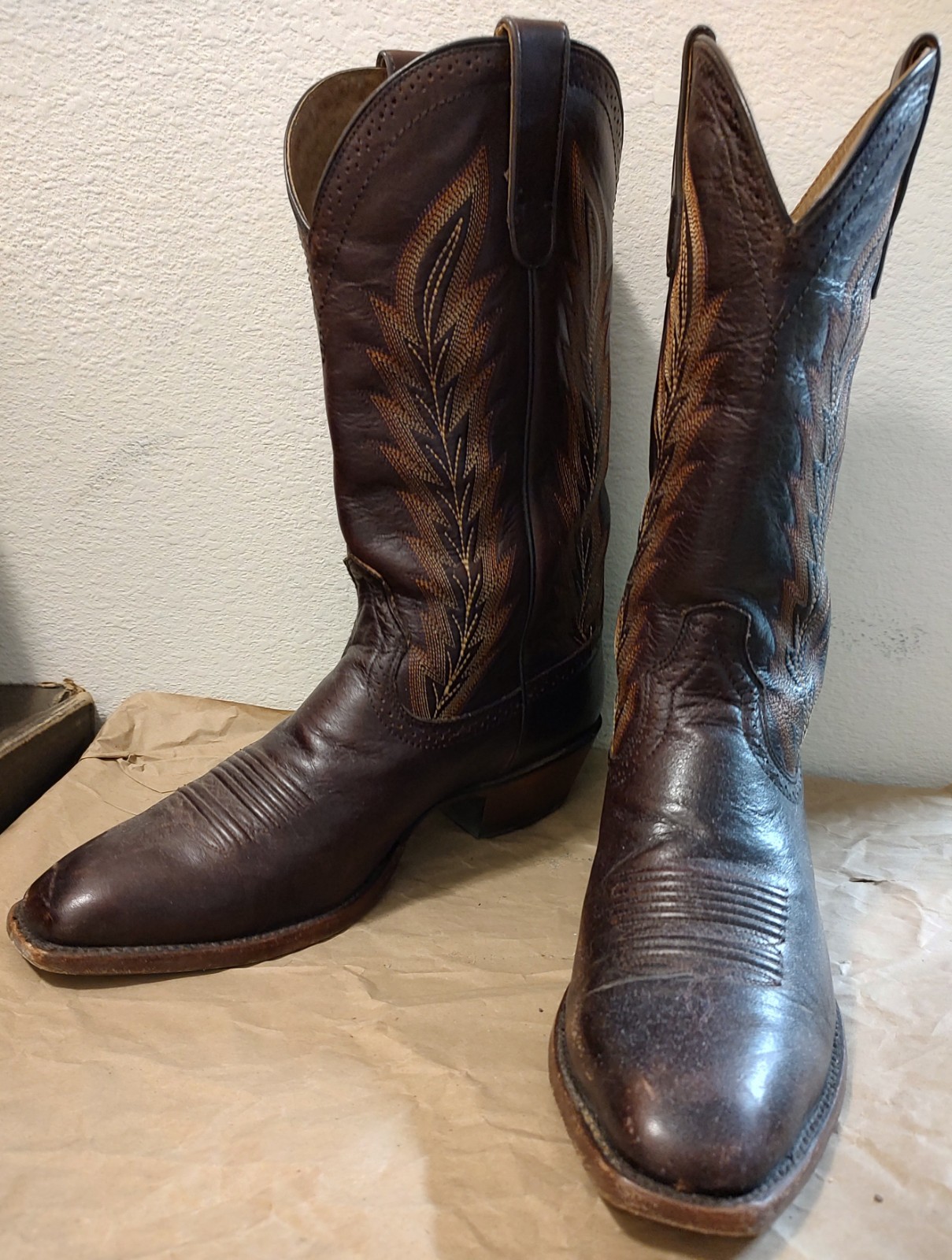 *Discontinued* Ariat High Roller French Toe Brown Boots 13 D GUC