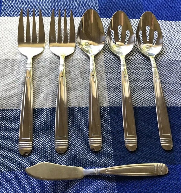 JC Penney’s Home Collection 6pc Serving Set Glossy 3/Spoons 2/Forks 1