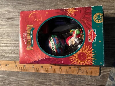 Matrix Deluxe motion christmas ornament- powered by light