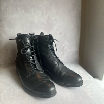 Minelli  Black Leather Boots Minelli women size 7.5 made in Italy