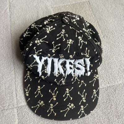 H&M Divided Baseball Cap schwarz mit cremefarbenem Skelettmuster/bestickten Yikes! Neu