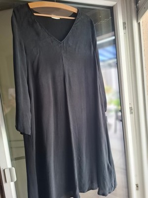 Langärmliges Seidenkleid in schwarz Größe M