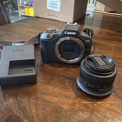 Canon EOS R100 24.1MP Mirrorless w/ RF-S 18-45mm Lens w/Battery & Charger