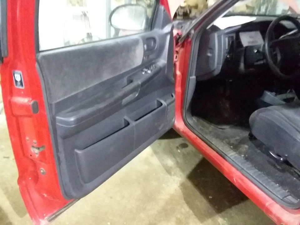 Muelle trasero cabina Club 2 puertas para 97-04 DAKOTA 2102405 Foto 4 de 4