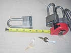 # 5 Masterlock Padlocks - Lot of 4 Locks - All Keyed Alike - 2 Keys - Heavy Duty — photo 4