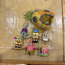 Bob l'éponge collection personnage avec maison, très bon état