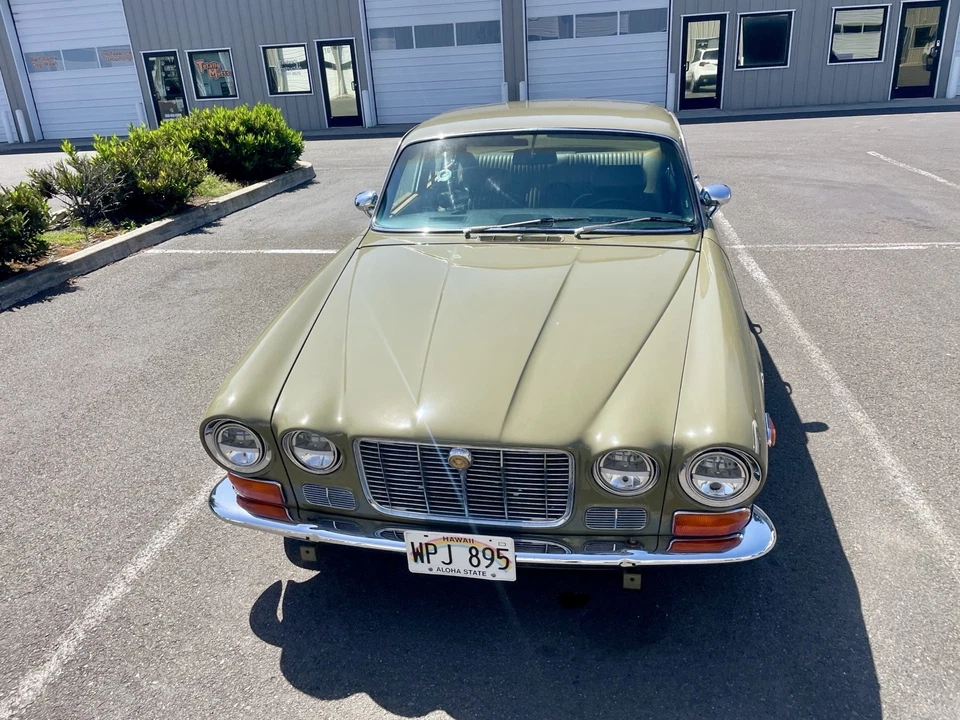 Jaguar XJ6 1973 Foto 3 de 4