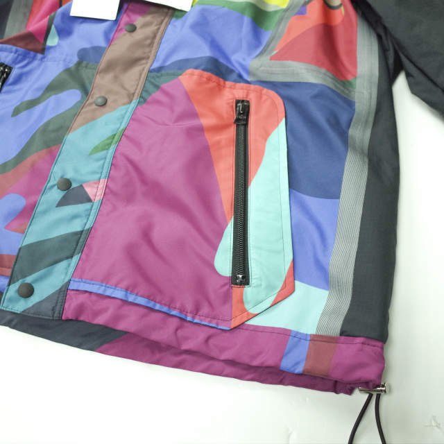sacai x KAWS 21AW Japan Print Hooded Blouson 21-02563M 2 sacai x KAWS 21AW Japan Print Hooded Blouson 21-02563M 2
