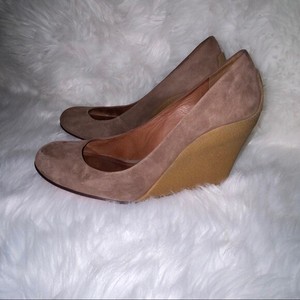 Women S Michael Kors Size 8 Brown Suede Wedge Shoes Ebay