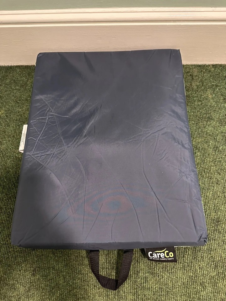 CareCo 2” Gel Pressure Relief Seat Cushion Removed From Packaging