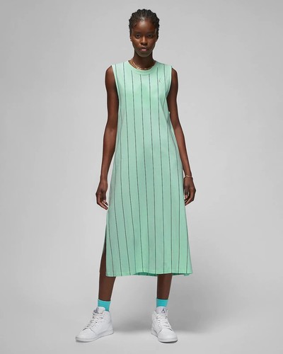 Nike Damen Kleid Jordan Heritage Dress DO5011-379 Long Shirt Rock Sport Sommer S